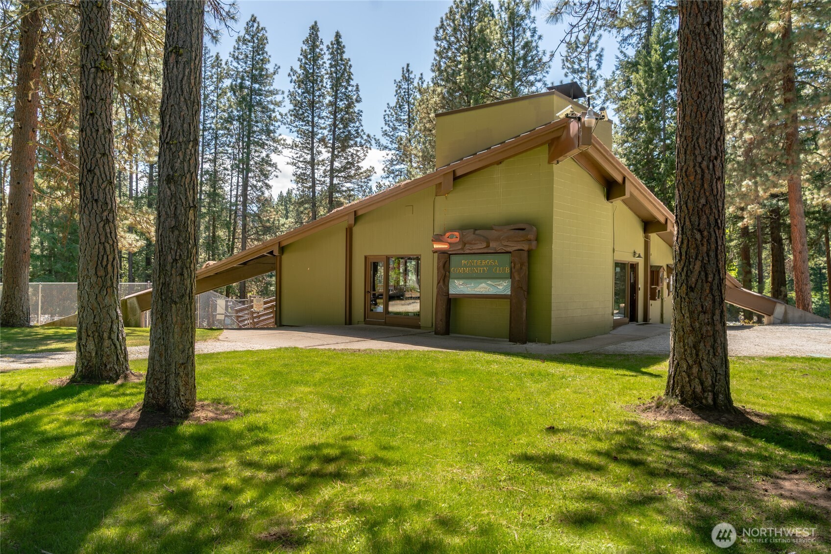 25601 Primitive Park Road Leavenworth, WA 98826 - Photo 2 of 16