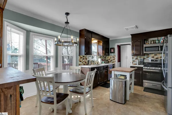 $425,000 | 5 Foxtrail Court, Simpsonville, SC 29680