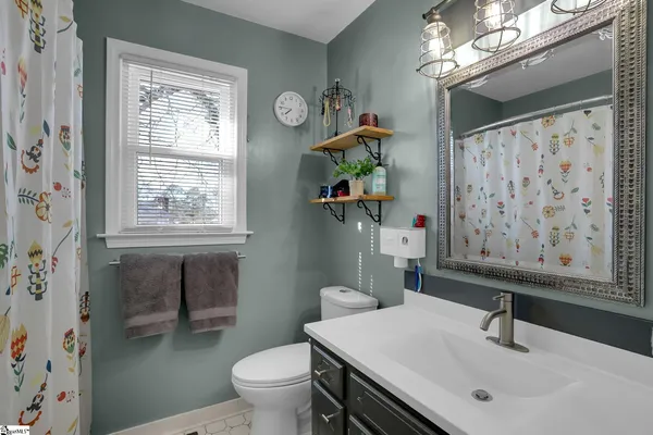 $425,000 | 5 Foxtrail Court, Simpsonville, SC 29680
