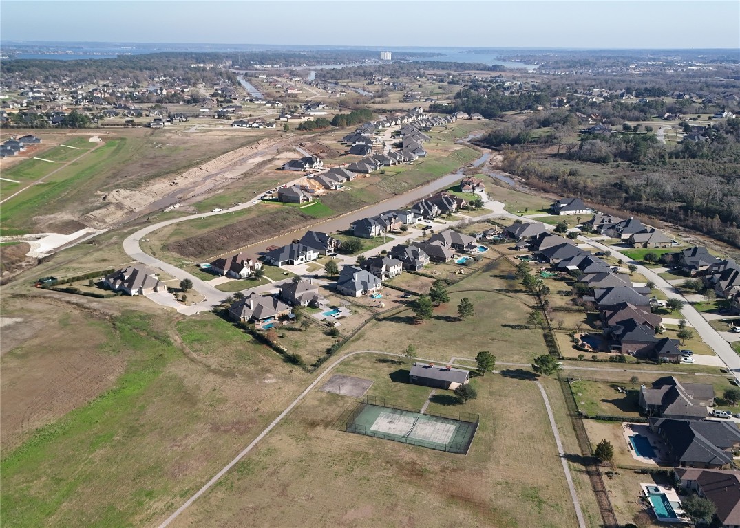 136 Peninsula Point Drive Montgomery, TX 77356 - Photo 22 of 30 an aerial view of a city