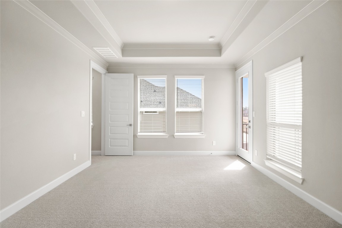 136 Peninsula Point Drive Montgomery, TX 77356 - Photo 8 of 30 an empty room with windows