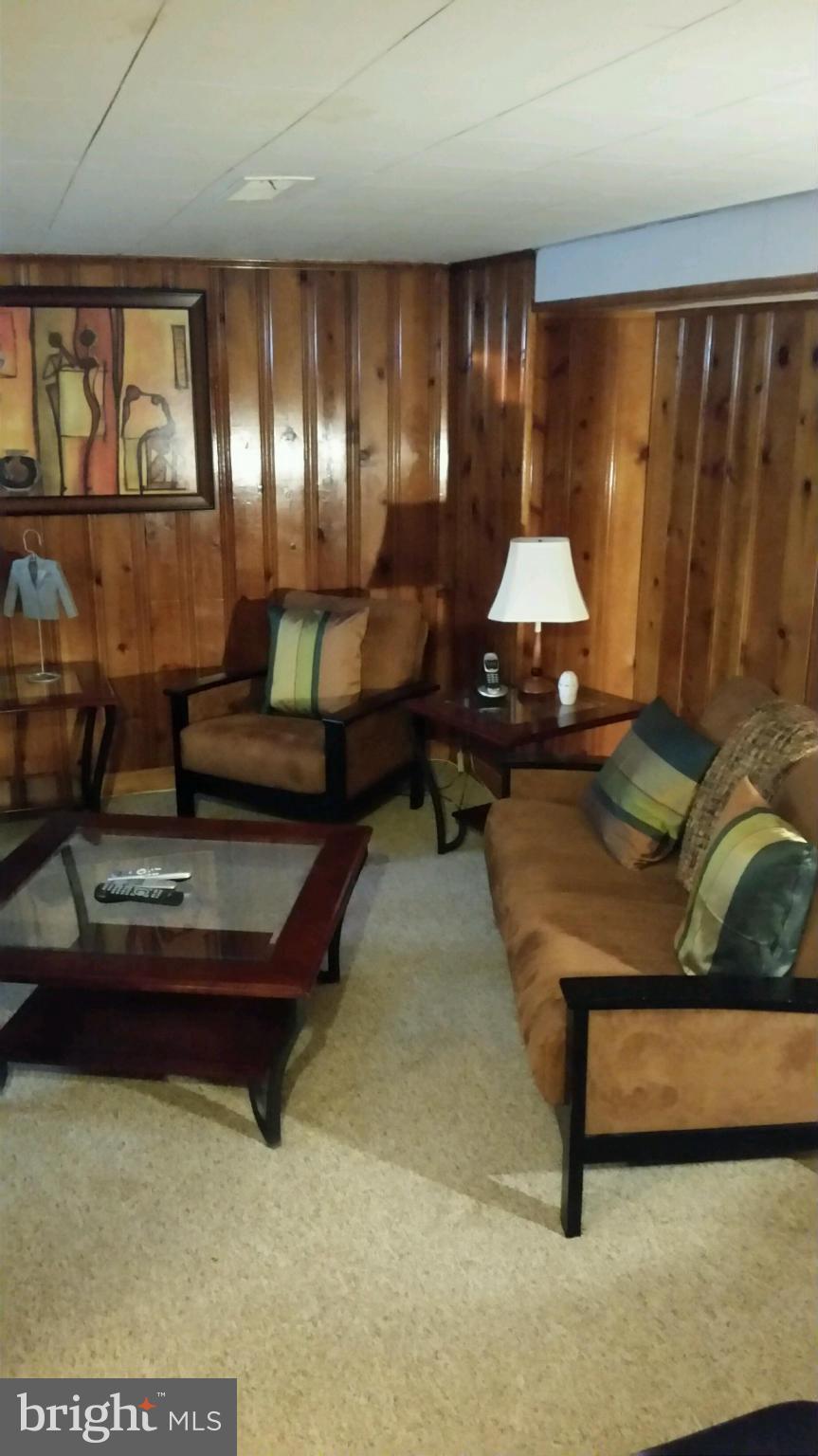 5744 Edgepark Road Baltimore, MD 21239 - Photo 20 of 25 Family Room