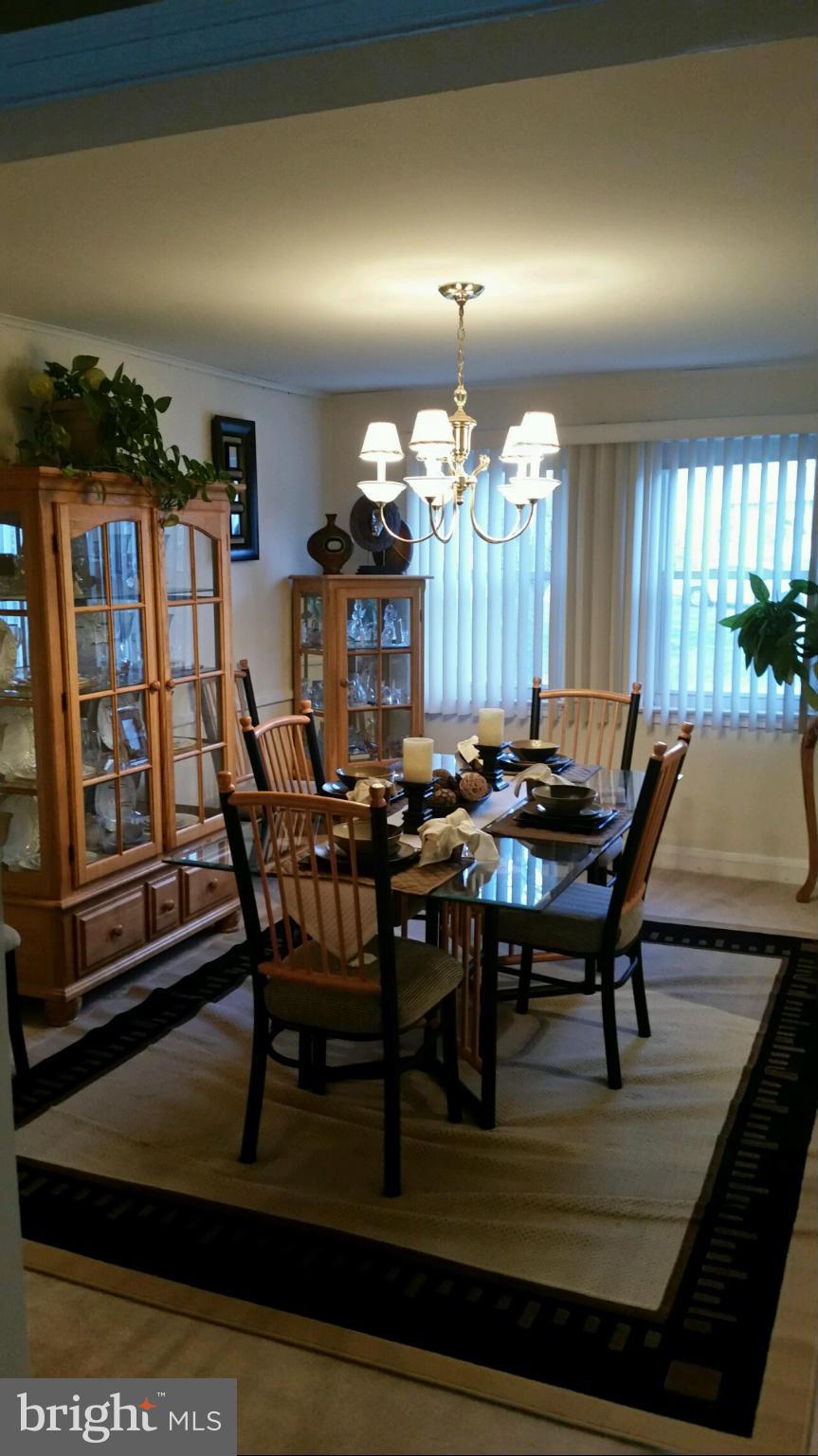 5744 Edgepark Road Baltimore, MD 21239 - Photo 5 of 25 Dining Room