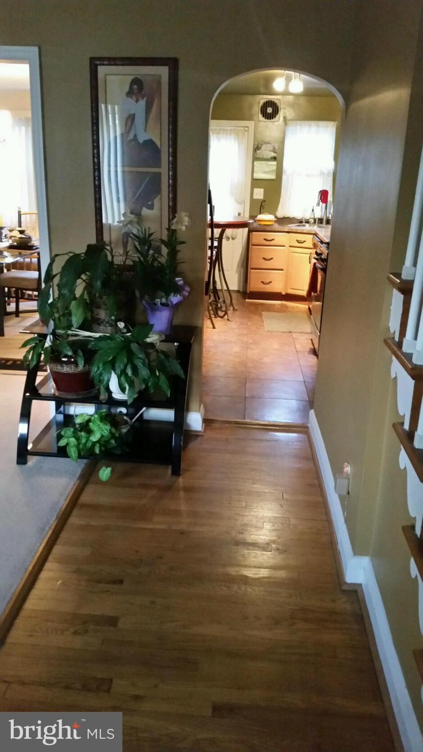 5744 Edgepark Road Baltimore, MD 21239 - Photo 6 of 25 Interior (General)