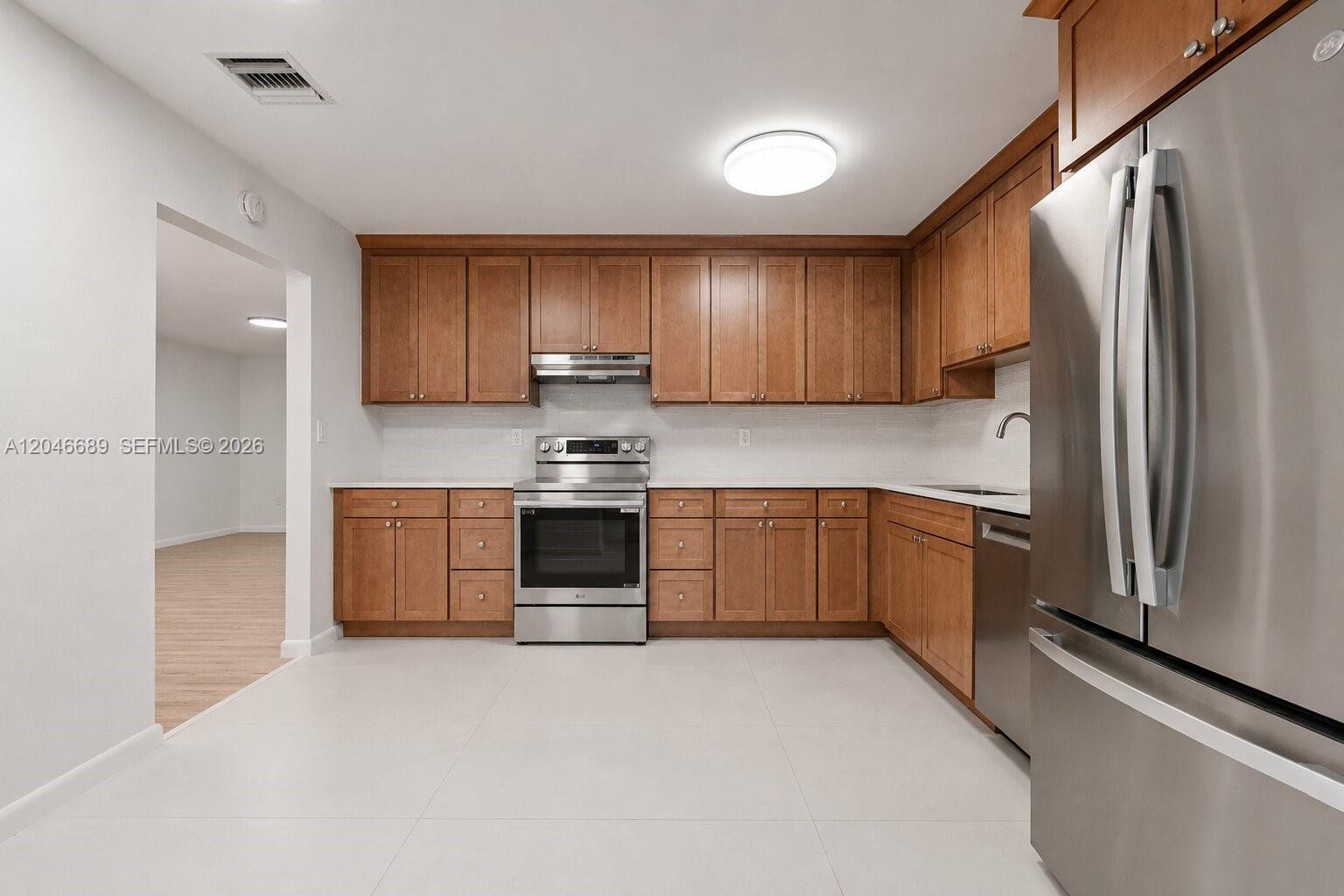 7982 Southwest 89th Street, Unit 7982 Miami, FL 33156 - Photo 14 of 55