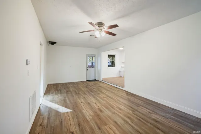 $294,000 | 5236 North Terry Court, Ellettsville, IN 47404