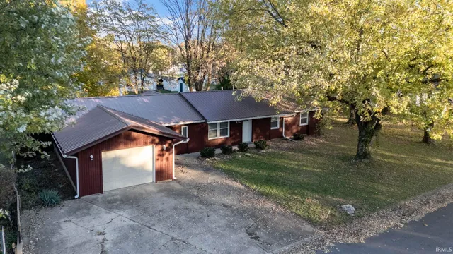 $294,000 | 5236 North Terry Court, Ellettsville, IN 47404