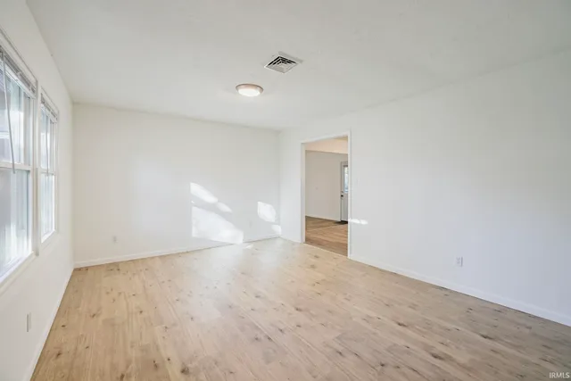 $294,000 | 5236 North Terry Court, Ellettsville, IN 47404