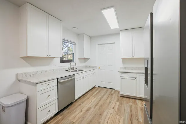 $294,000 | 5236 North Terry Court, Ellettsville, IN 47404