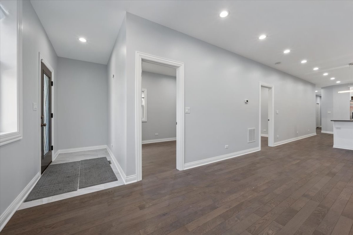 4161 South Wells Street Chicago, IL 60609 - Photo 6 of 22