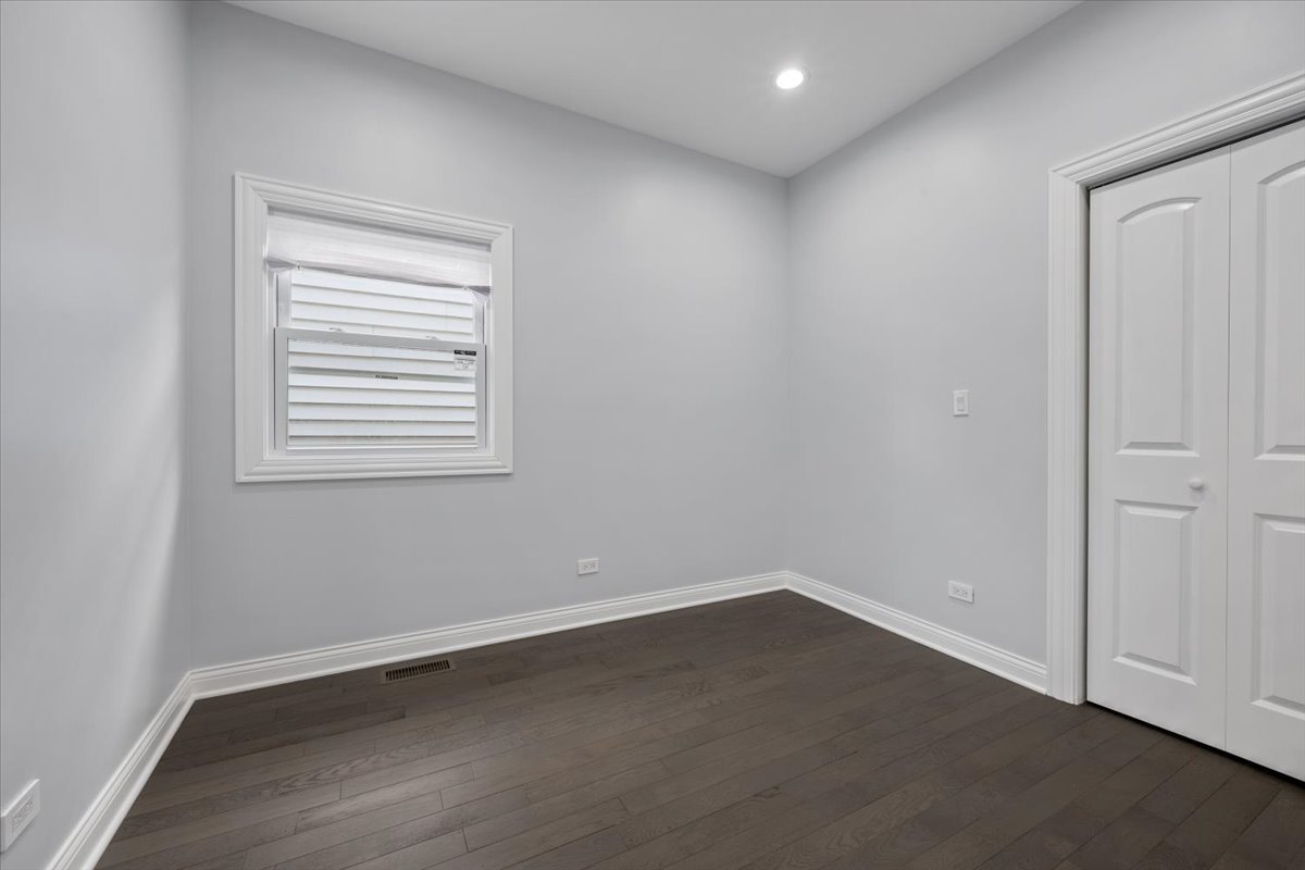 4161 South Wells Street Chicago, IL 60609 - Photo 7 of 22