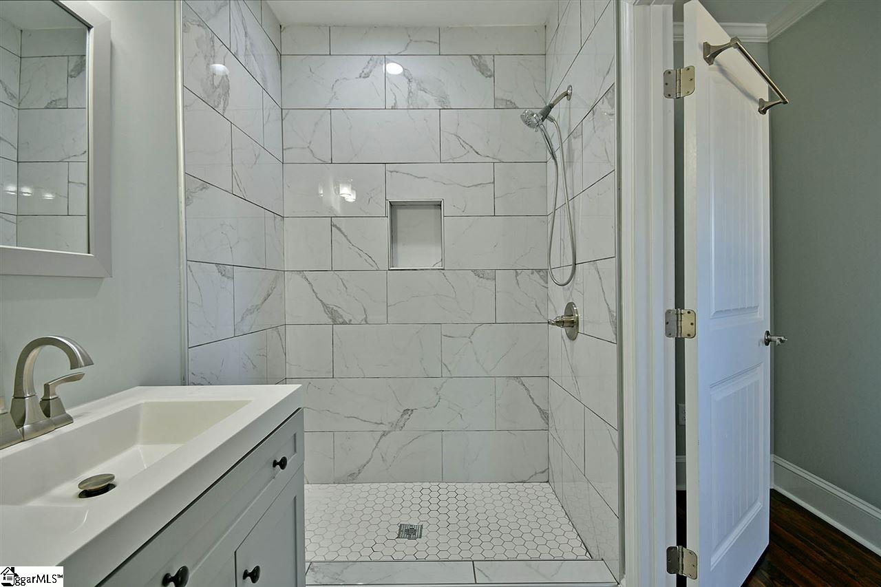 9 6th Street Greer, SC 29651 - Photo 5 of 36 Gallery Image 5