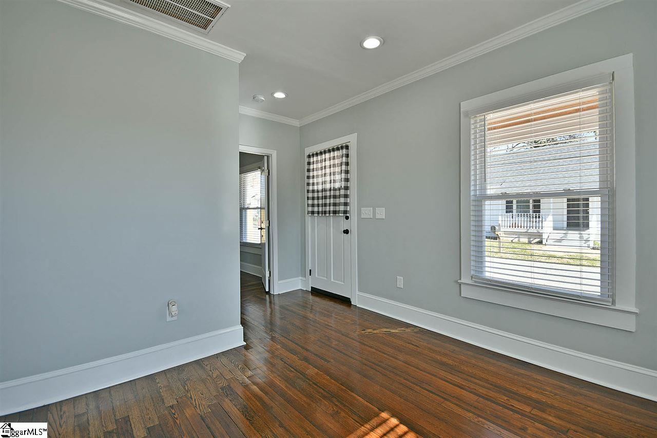 9 6th Street Greer, SC 29651 - Photo 10 of 36 Gallery Image 10