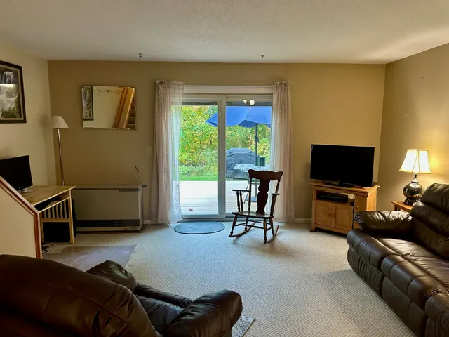 $358,000 | 17 Brickyard Road, Unit 12, Essex Junction, VT 05452