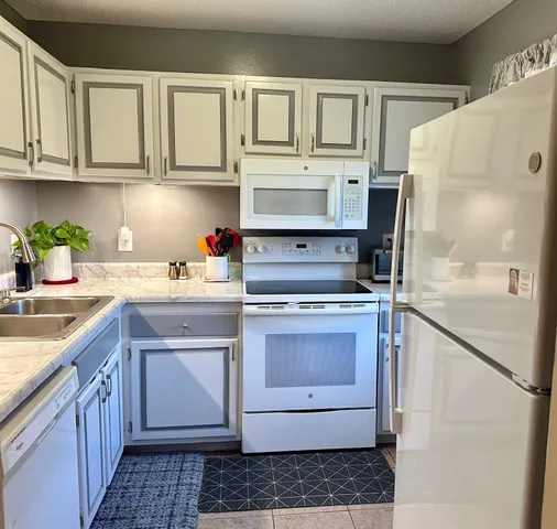 $358,000 | 17 Brickyard Road, Unit 12, Essex Junction, VT 05452