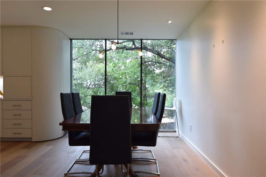 1805 Winter Park Road Austin, TX 78746 - Photo 17 of 40 2nd dining area to enjoy the beautiful view while you have your meal!