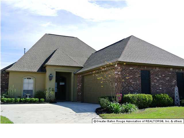 9077 Foxgate Drive Baton Rouge, LA 70809 - Photo 1 of 32 Gallery Image 1