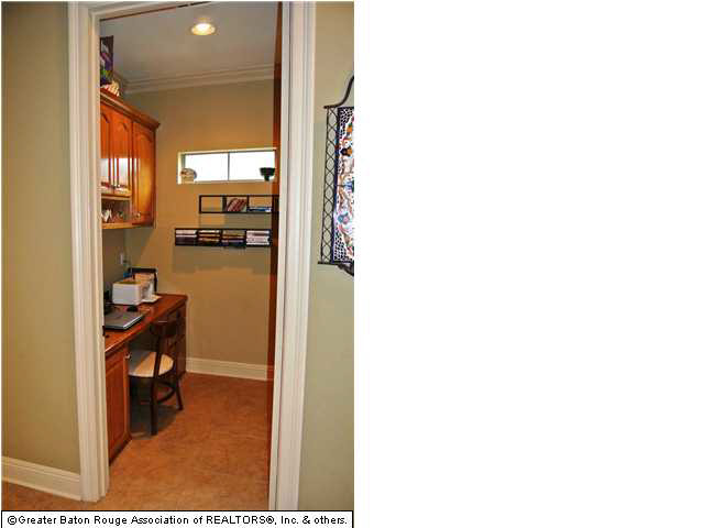 9077 Foxgate Drive Baton Rouge, LA 70809 - Photo 29 of 32 Gallery Image 29