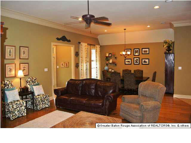 9077 Foxgate Drive Baton Rouge, LA 70809 - Photo 6 of 32 Gallery Image 6