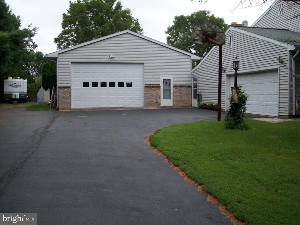 112 Bender Mill Road Lancaster, PA 17603 - Photo 2 of 18