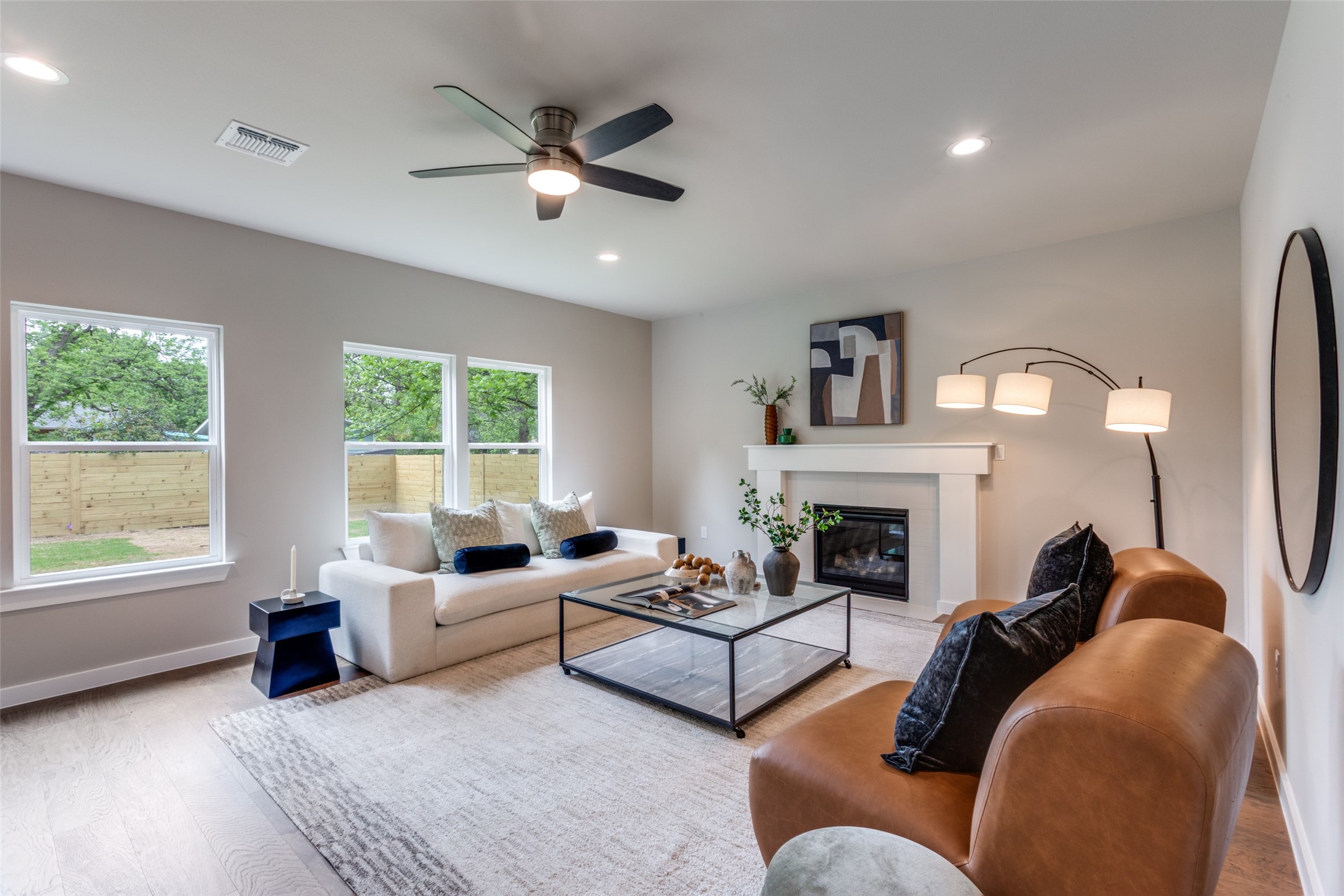 8012 Gault Street Austin, TX 78757 - Photo 7 of 47