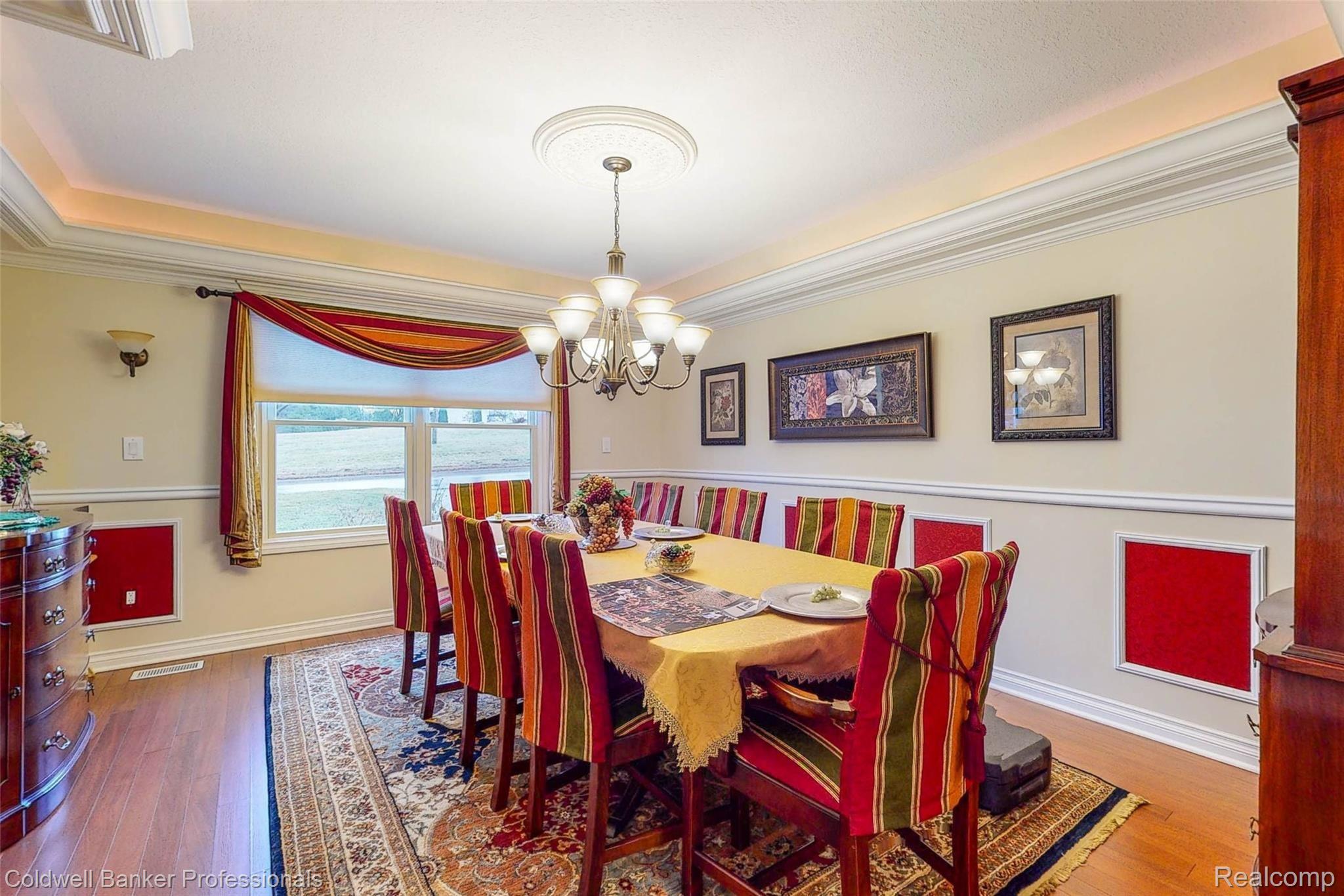 6576 Bennett Lake Road Fenton, MI 48430 - Photo 35 of 46 Dining room