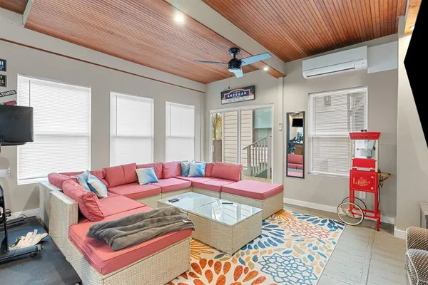 $7,500 | 1703 Meadowbrook Drive, Austin, TX 78703