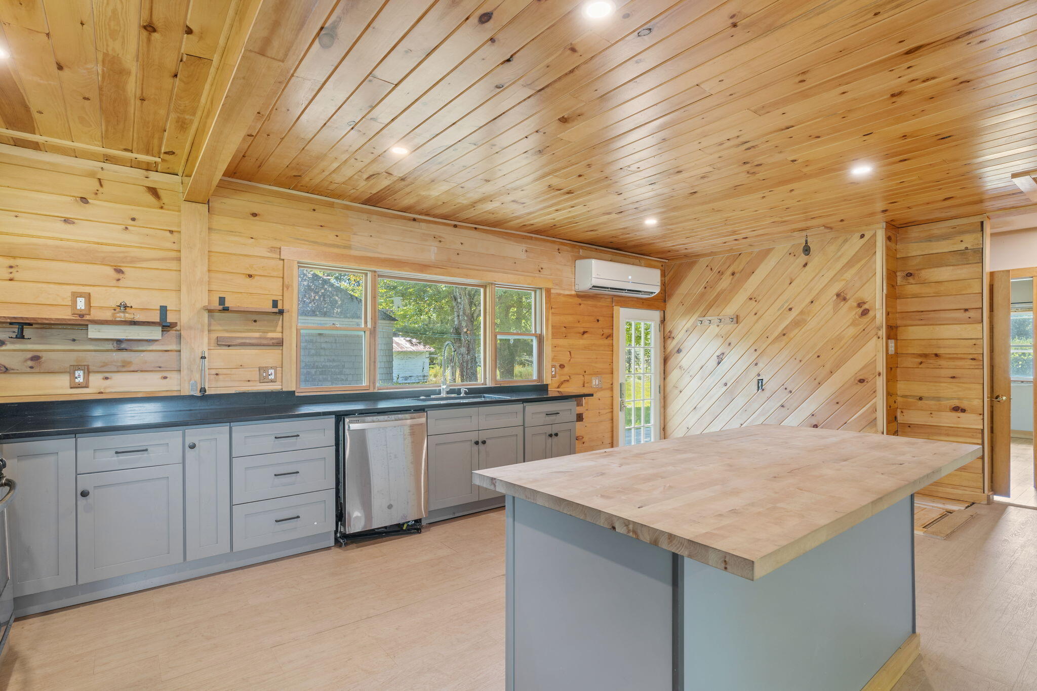 146 Greely Road Cumberland, ME 04021 - Photo 9 of 26 22-web-or-mls-DSC03524