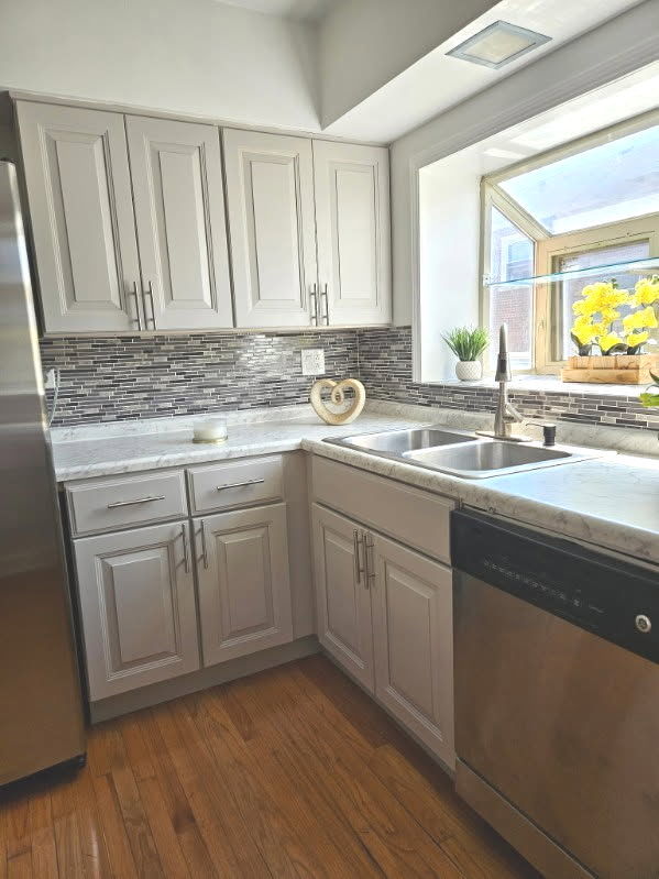 7526 North Ridge Boulevard, Unit 3W Chicago, IL 60645 - Photo 7 of 11