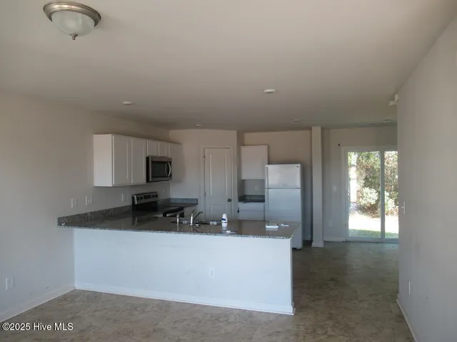 $227,000 | 2100 Deerwood Lane, Kinston, NC 28504