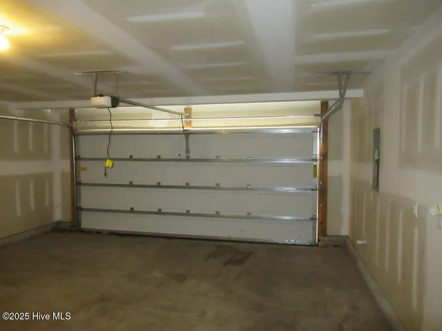 $227,000 | 2100 Deerwood Lane, Kinston, NC 28504