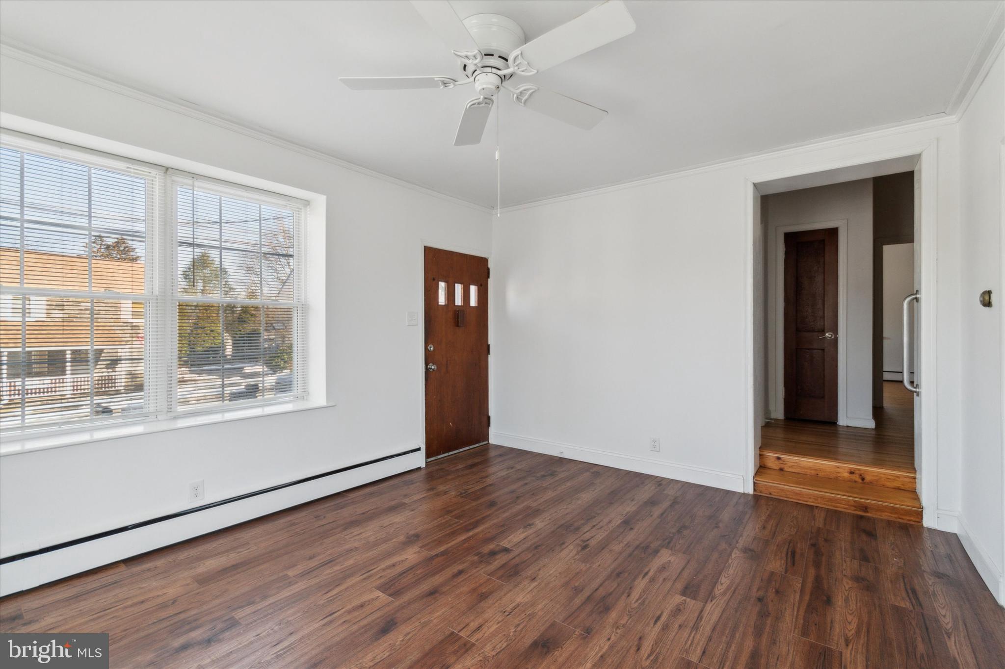 2588 Radcliffe Road Broomall, PA 19008 - Photo 4 of 29 Gallery Image 4