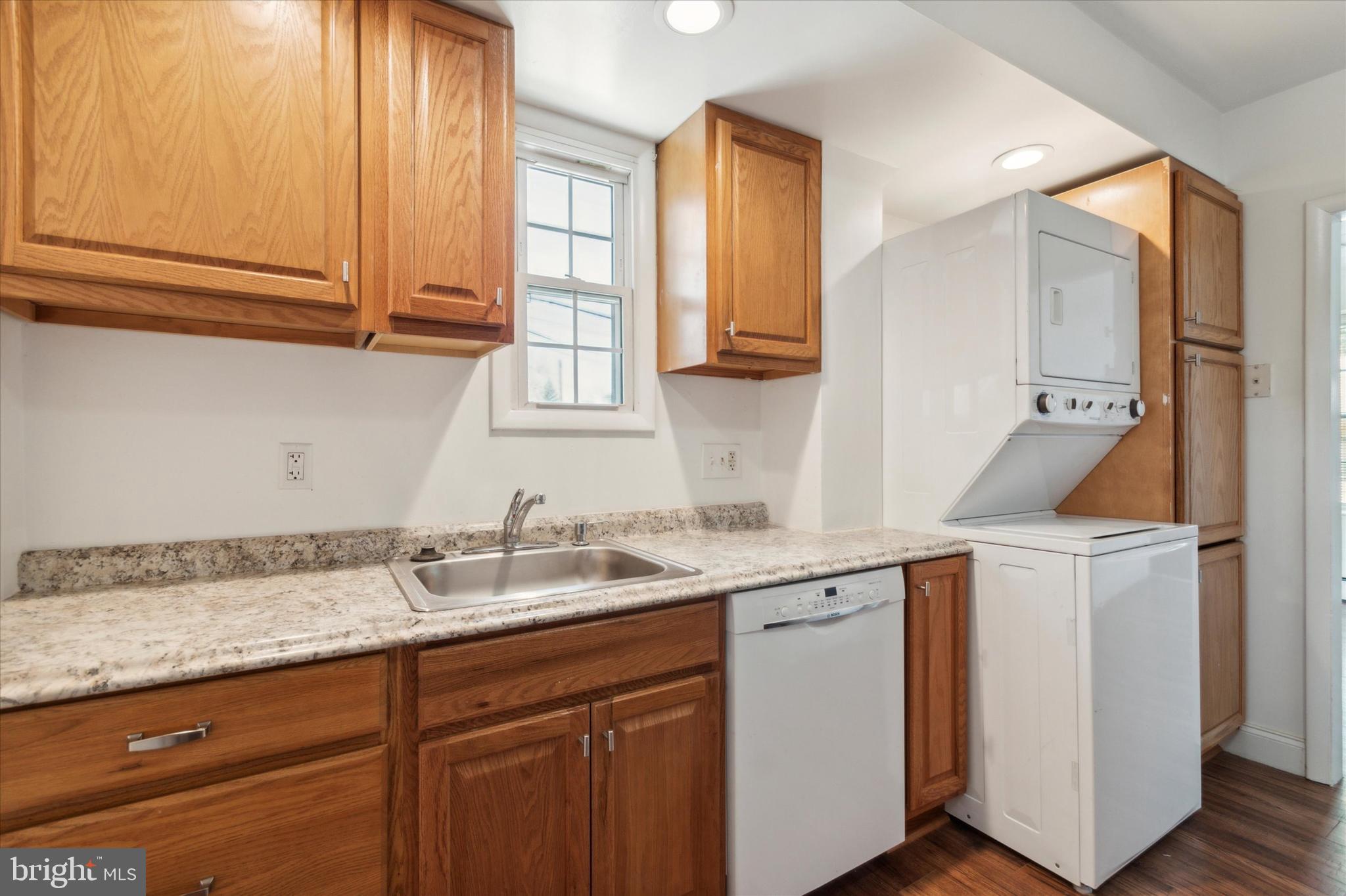 2588 Radcliffe Road Broomall, PA 19008 - Photo 7 of 29 Gallery Image 7