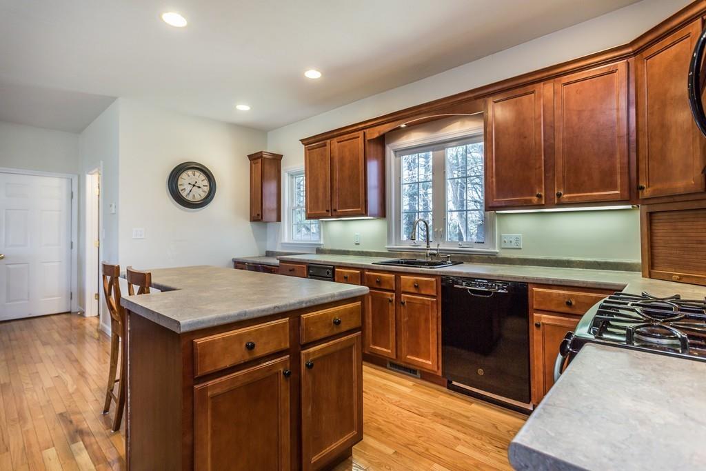 102 Finch Road Raynham, MA 02767 - Photo 6 of 28