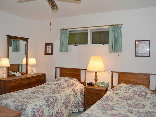 6639 Deepwater Point Road Williamsburg, MI 49690 - Photo 12 of 22 1787521-11.JPG