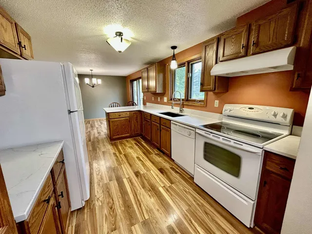 $399,900 | W4581 West Buss Drive, Cecil, WI 54111