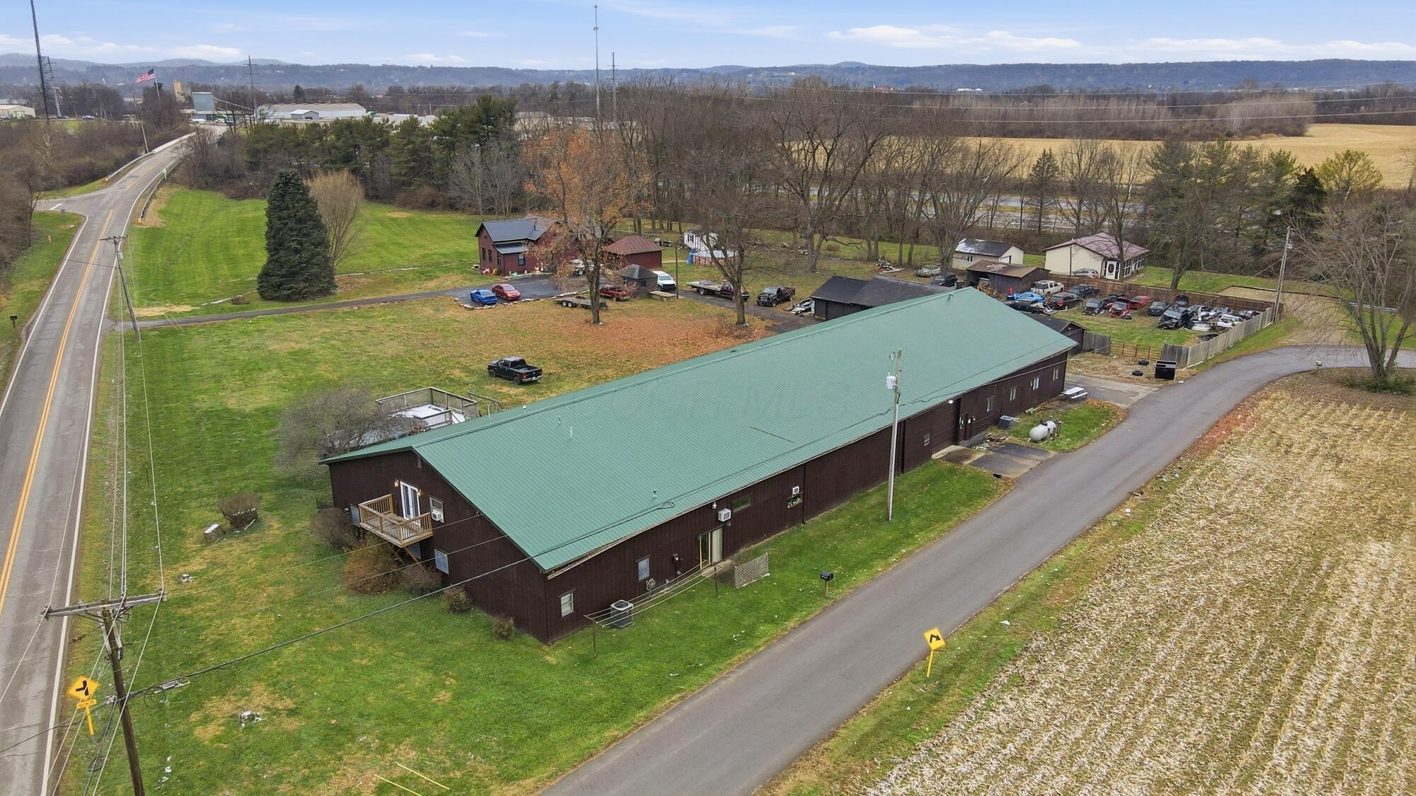 1071 Marietta Road Chillicothe, OH 45601 - Photo 3 of 121 014