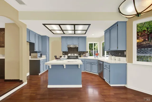 $875,000 | 719 Rambleton Drive, Vacaville, CA 95688