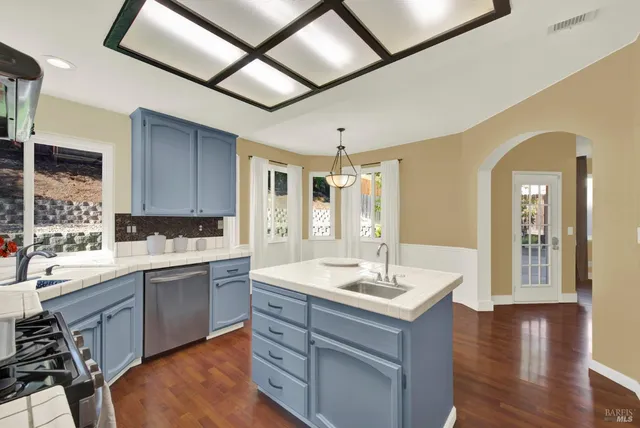 $875,000 | 719 Rambleton Drive, Vacaville, CA 95688