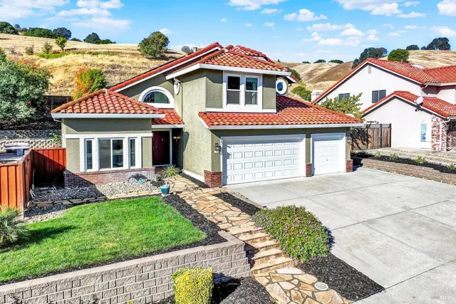 $875,000 | 719 Rambleton Drive, Vacaville, CA 95688
