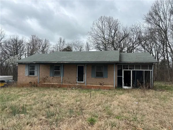 $139,000 | 254 Lowell Street, Lexington, NC 27295