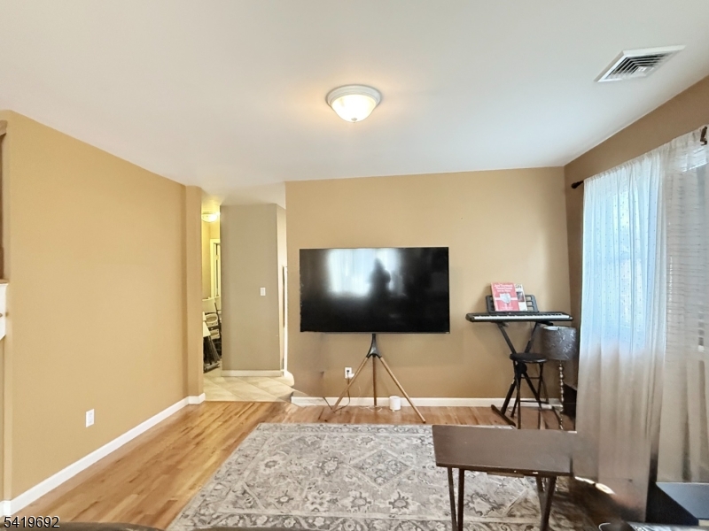 58 River Street Lodi, NJ 07644 - Photo 5 of 11