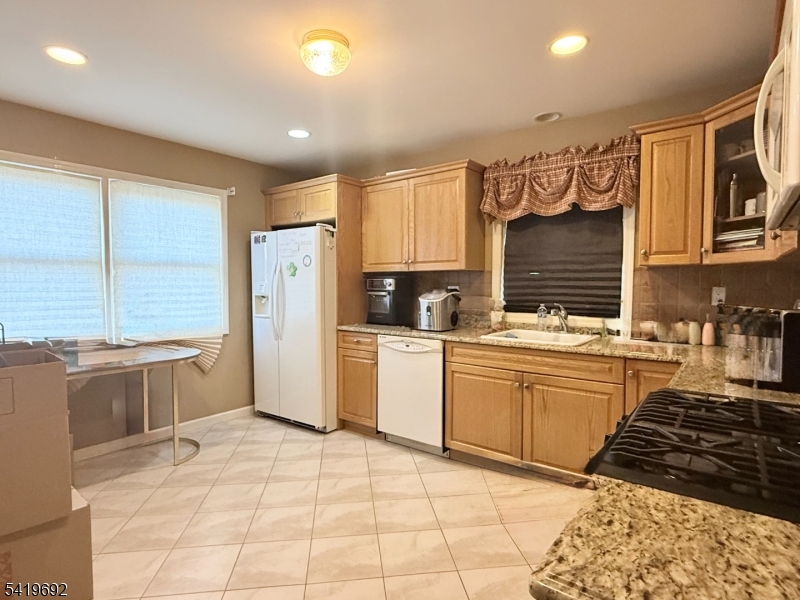 58 River Street Lodi, NJ 07644 - Photo 7 of 11