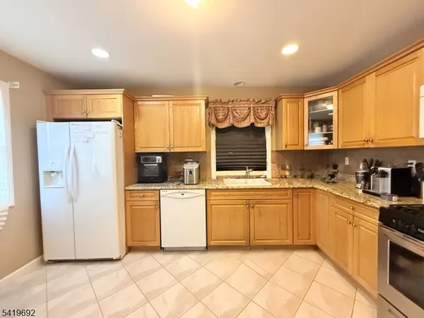 $3,300 | 58 River Street, Lodi, NJ 07644