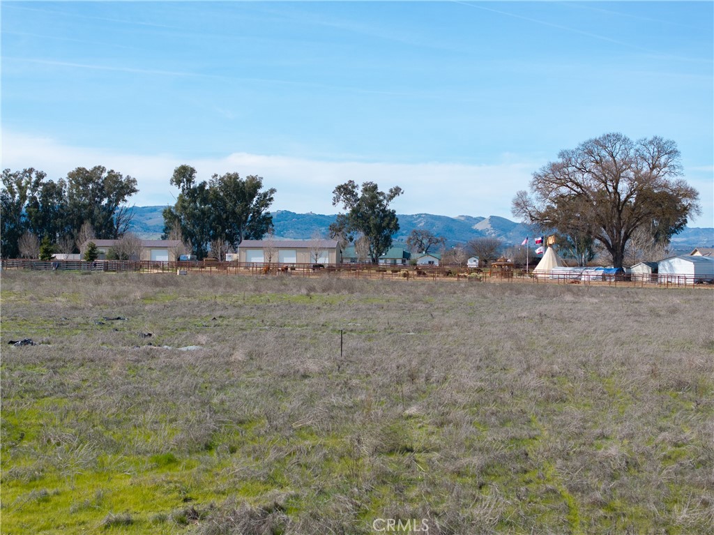 5185 Airport Road Paso Robles, CA 93446 - Photo 12 of 15