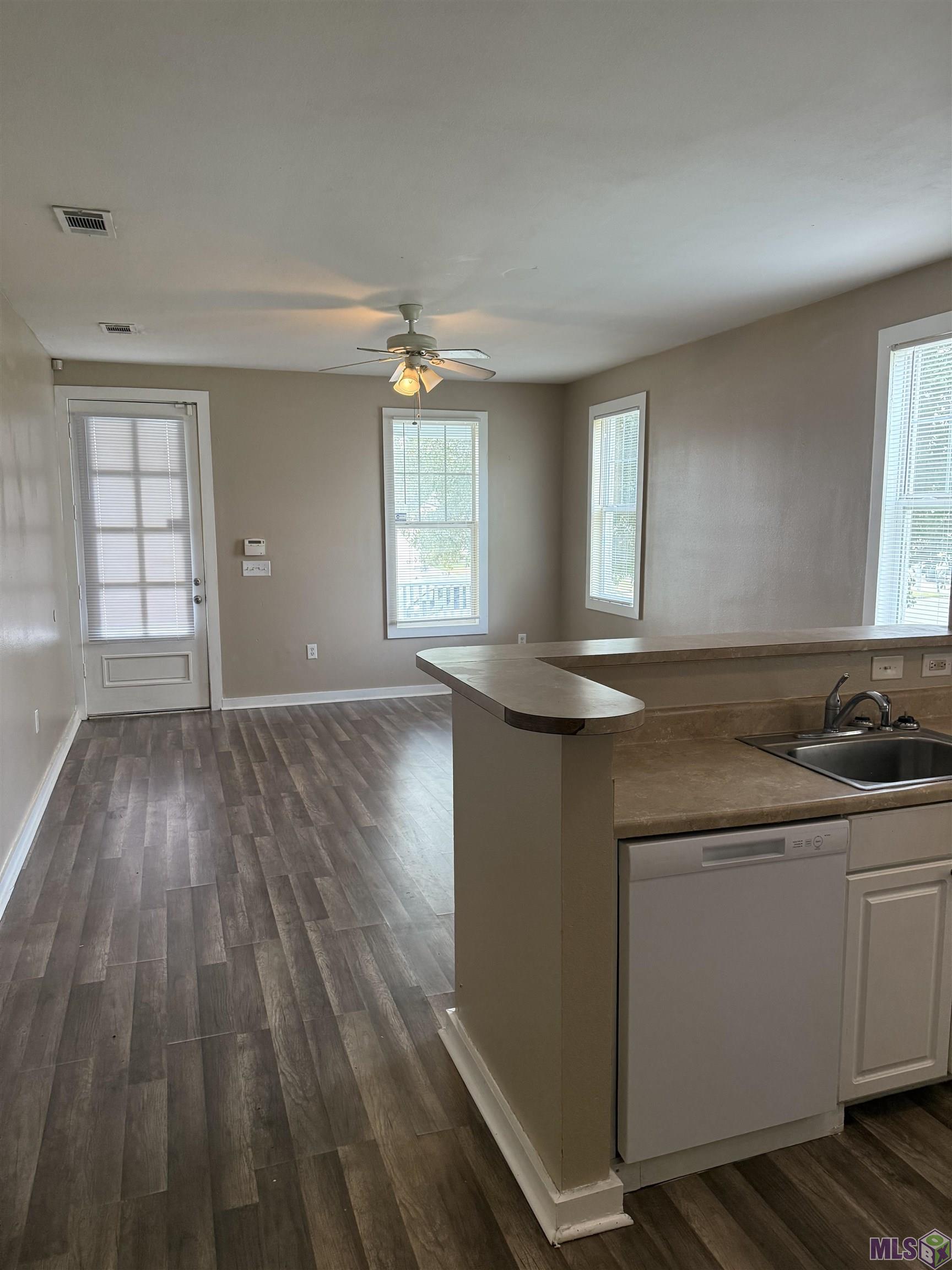 9351 Bimini Drive Baton Rouge, LA 70810 - Photo 4 of 12 Gallery Image 4