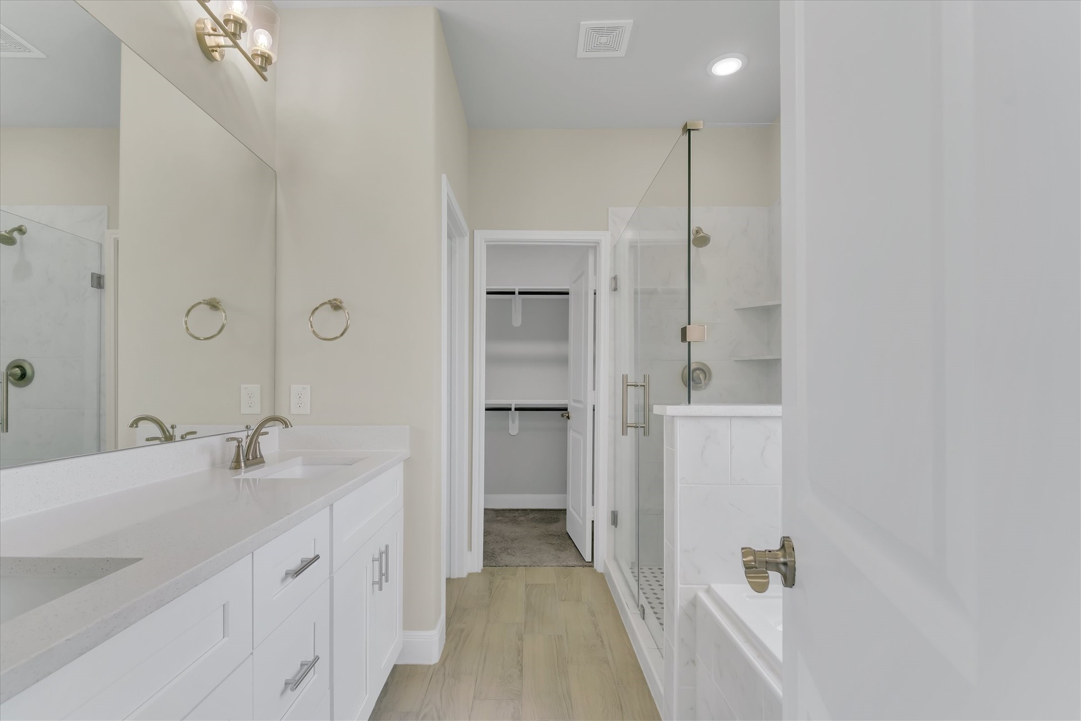 8318 Sunnyhill Street Houston, TX 77088 - Photo 27 of 33