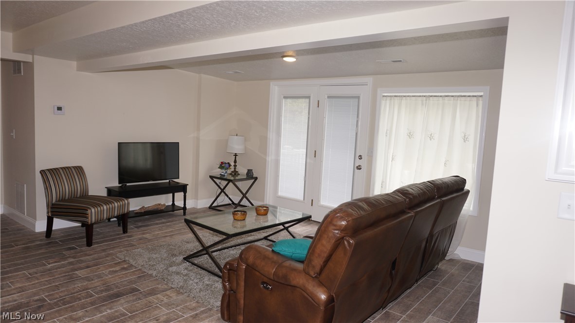 523 Stroup Road Atwater, OH 44201 - Photo 11 of 28