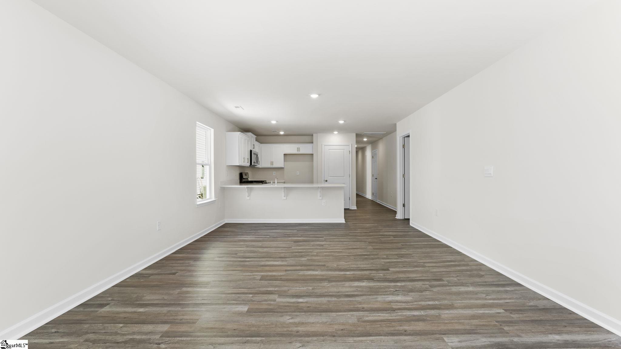 132 Bobbin Road Greenville, SC 29611 - Photo 9 of 32