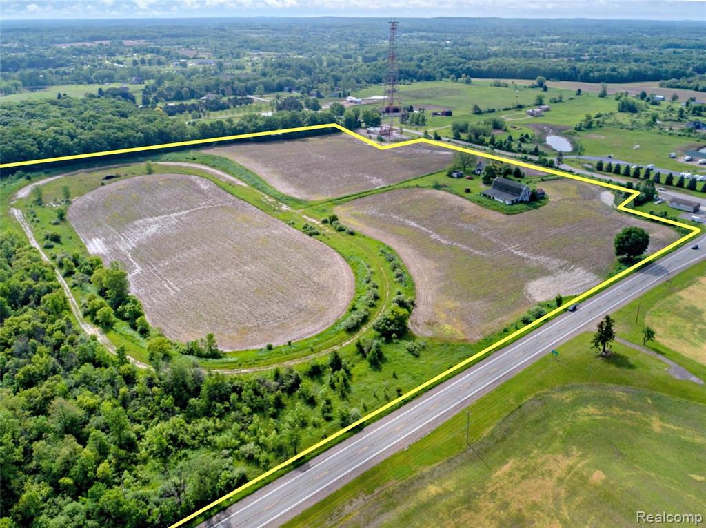 10327 Hill Road Goodrich, MI 48438 - Photo 1 of 23